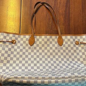 Louis Vuitton GM Neverfull + Wallet